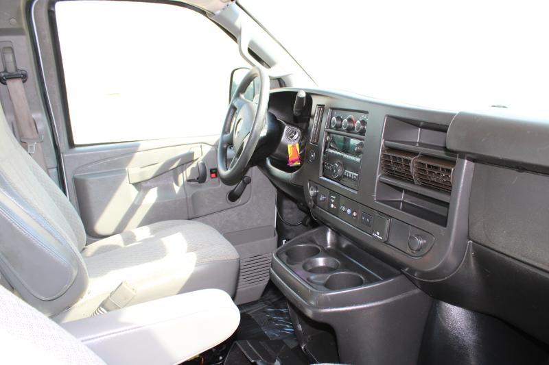 Chevrolet Express Cargo Van RWD 2500 135" 2019