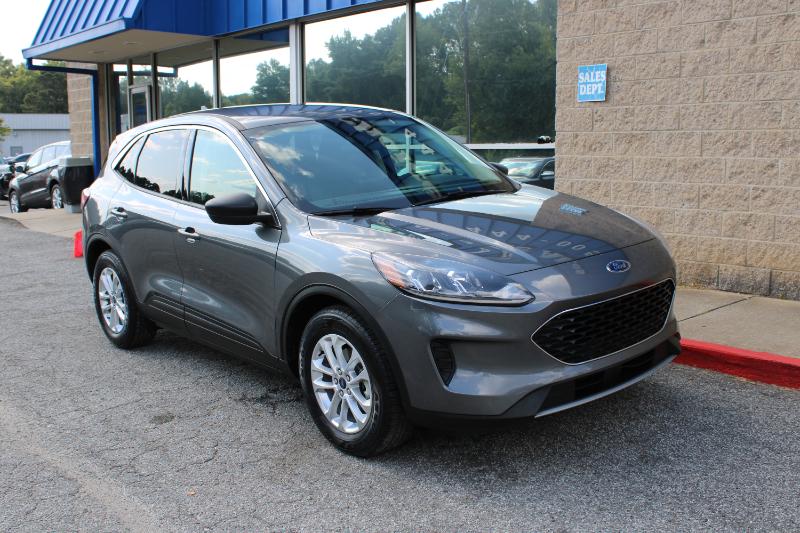 2022 Ford Escape SE photo 3