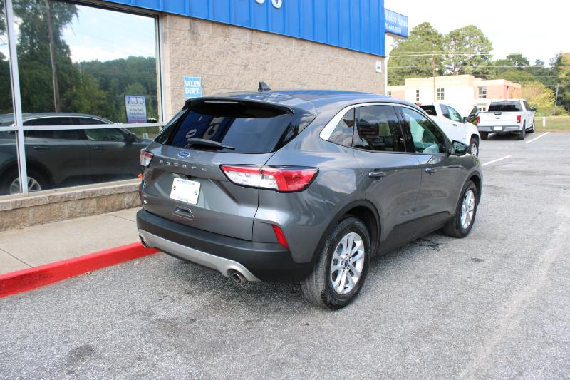 2022 Ford Escape SE photo 5