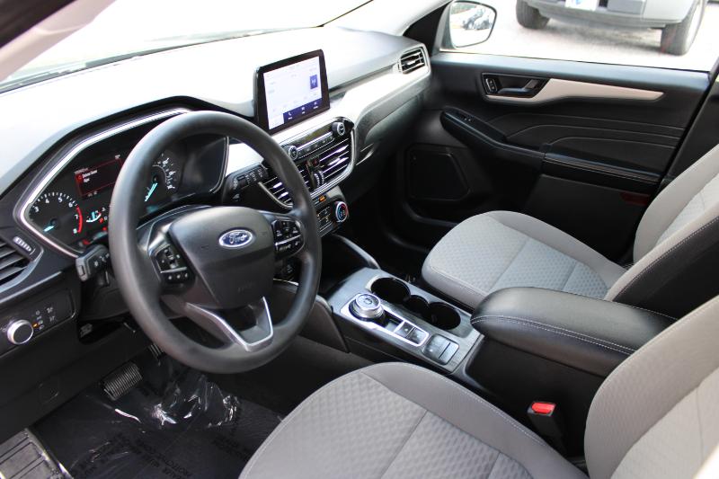 2022 Ford Escape SE photo 9