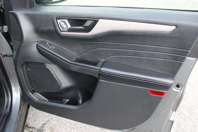 2022 Ford Escape SE photo 13