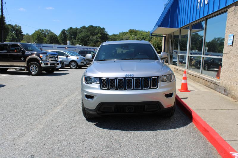 Jeep Grand Cherokee Laredo X 4x2 2021
