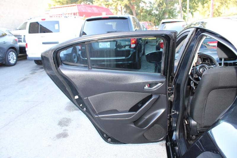 Mazda Mazda3 4-Door Sport Auto 2018