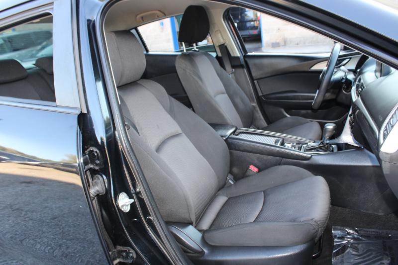 Mazda Mazda3 4-Door Sport Auto 2018