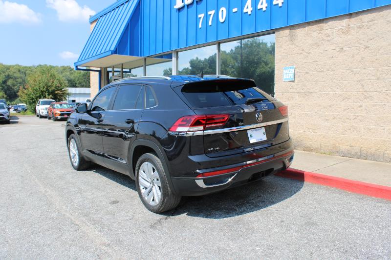 2020 Volkswagen Atlas Cross Sport V6 SE Technology photo 2