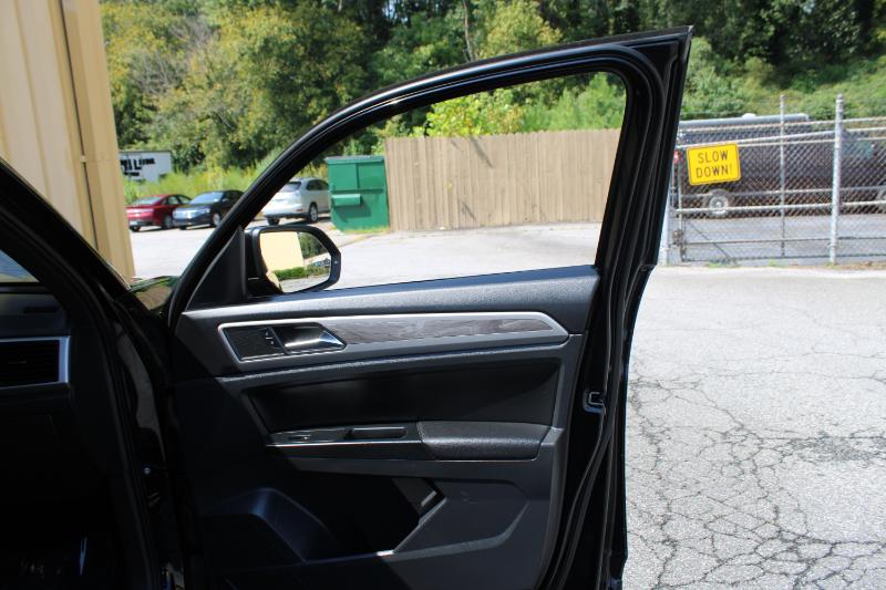 Volkswagen Atlas Cross Sport 3.6L V6 SE w/Technology 4MOTION 2020