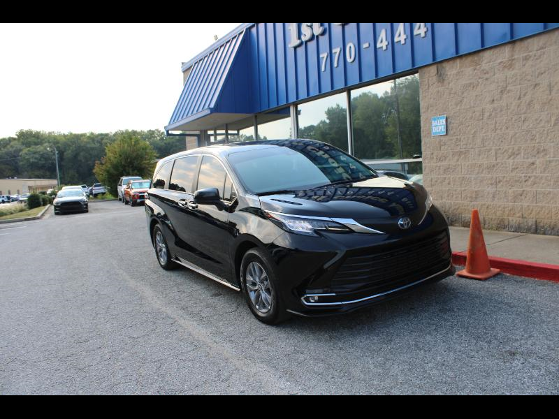 Toyota Sienna XLE FWD 7-Passenger (Natl) 2022