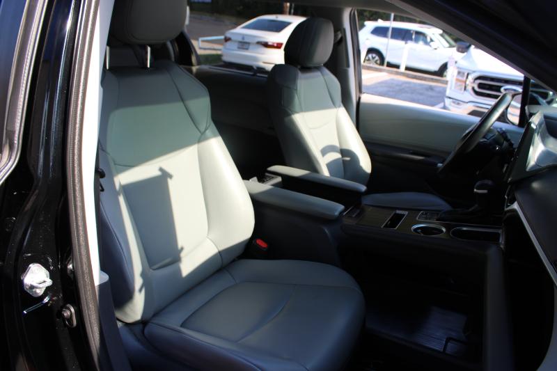 Toyota Sienna XLE FWD 7-Passenger (Natl) 2022