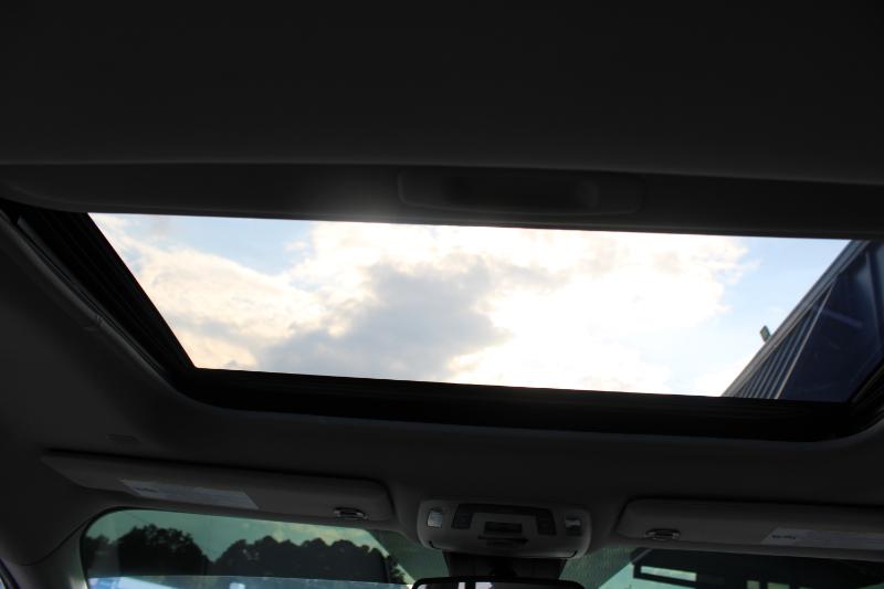 Toyota Sienna XLE FWD 7-Passenger (Natl) 2022