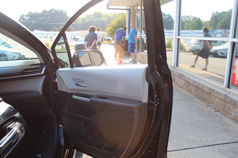 Toyota Sienna XLE FWD 7-Passenger (Natl) 2022