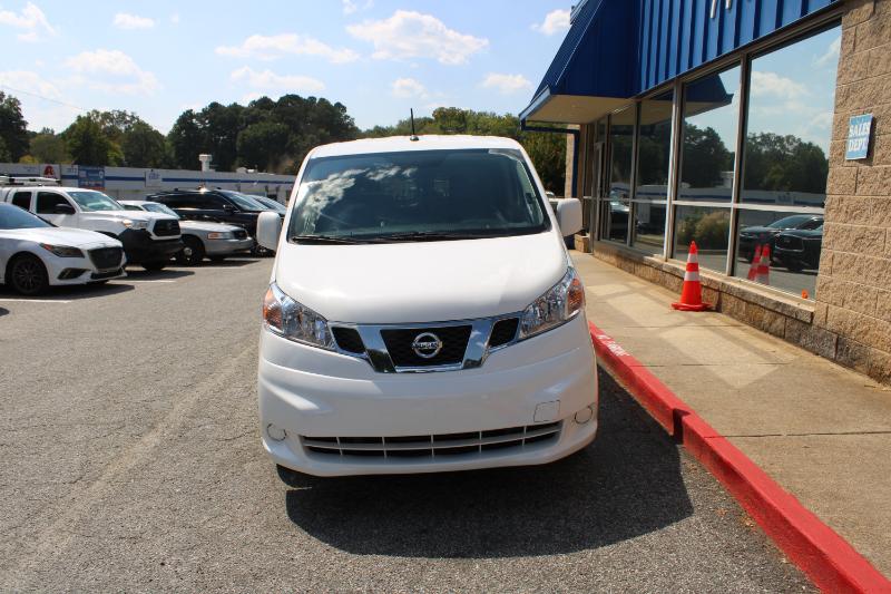 2020 Nissan NV200 SV photo 2