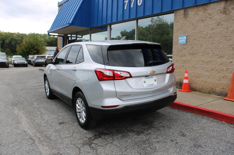 2021 Chevrolet Equinox LS photo 4