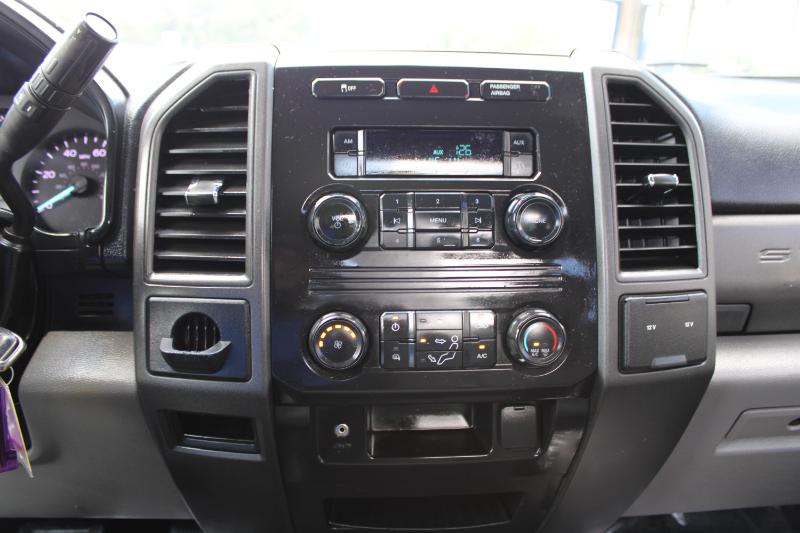 Ford Super Duty F-350 SRW XL 2WD Reg Cab 8' Box 2018