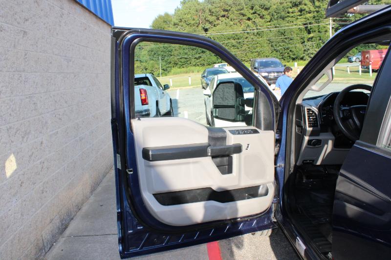 Ford Super Duty F-250 SRW XL 2WD Crew Cab 8' Box 2019