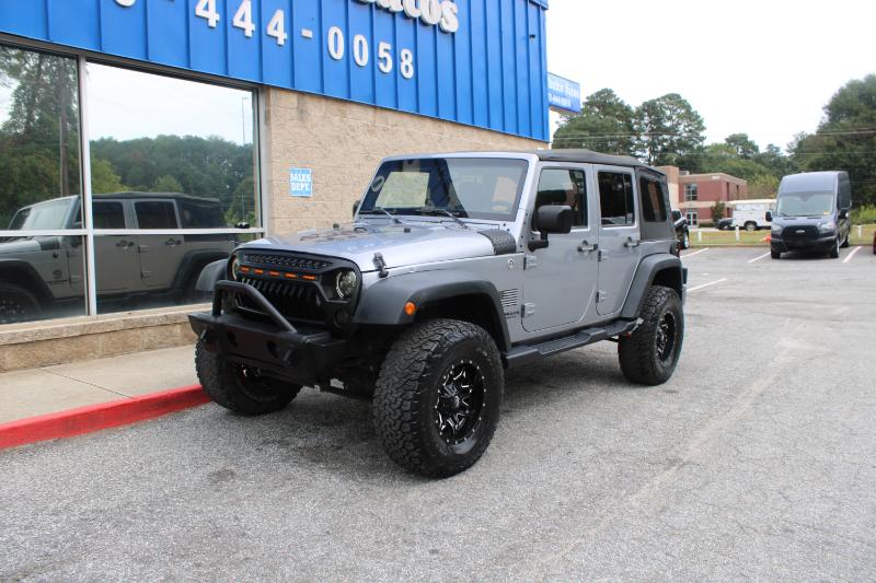 2015 Jeep Wrangler Unlimited Sport photo 2