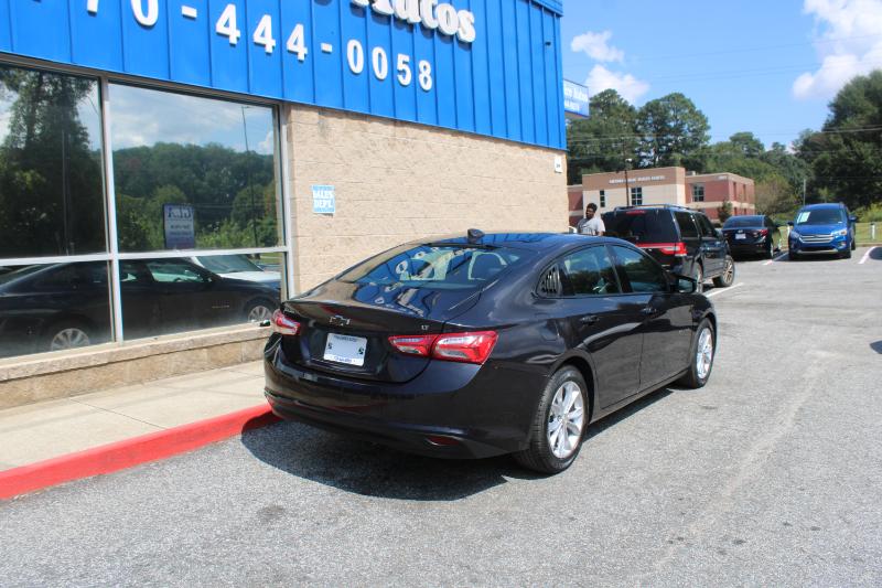 2022 Chevrolet Malibu 1LT photo 2