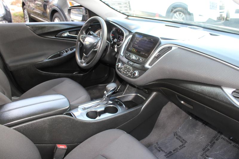 2022 Chevrolet Malibu 1LT photo 16