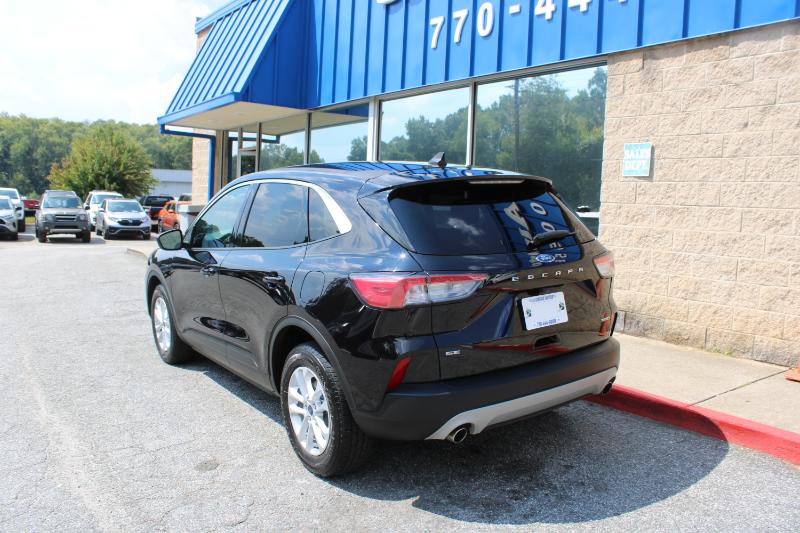 2021 Ford Escape SE photo 4