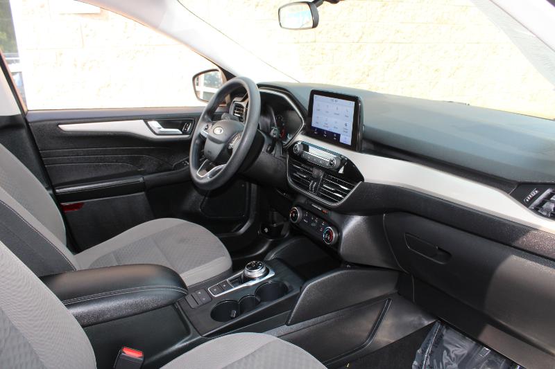2021 Ford Escape SE photo 17