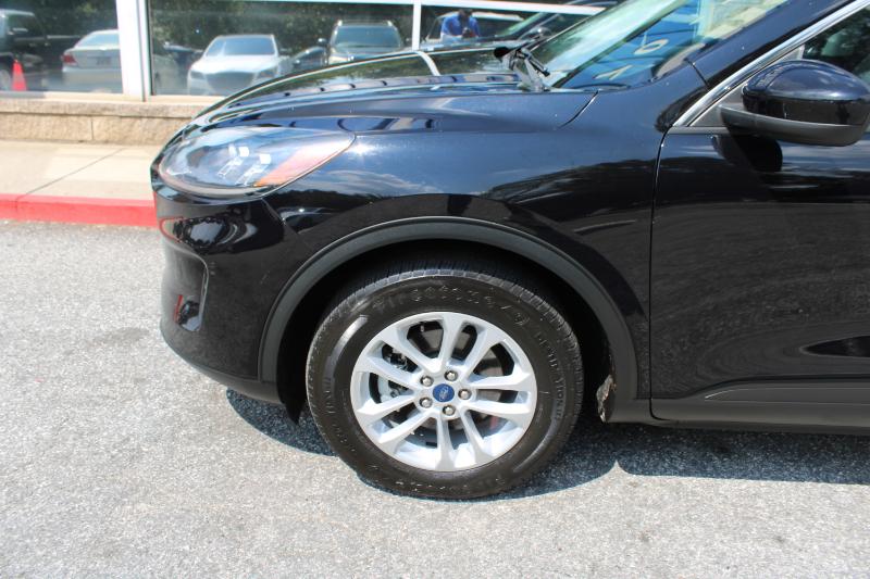 2021 Ford Escape SE photo 22