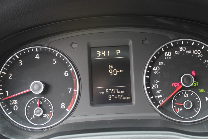 2015 Volkswagen Passat S photo 25