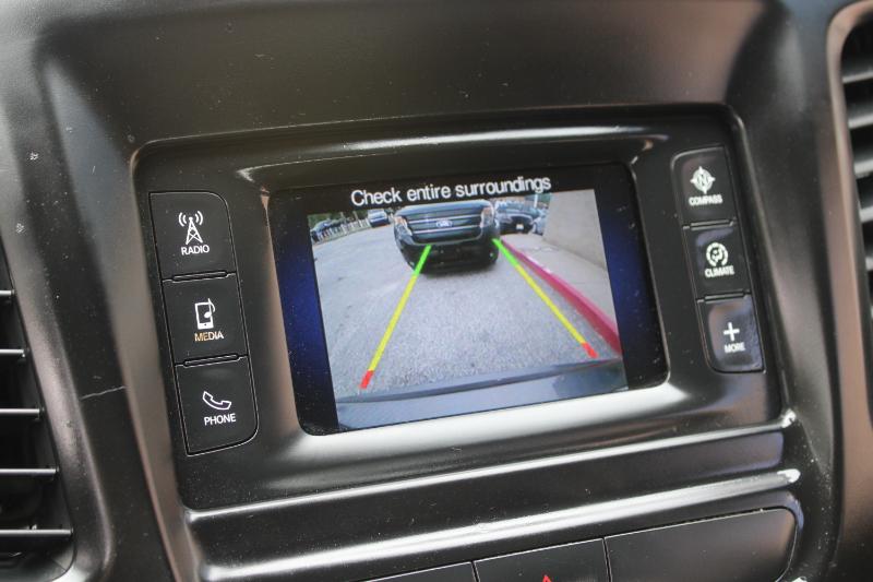 2016 Chrysler 200 S photo 24