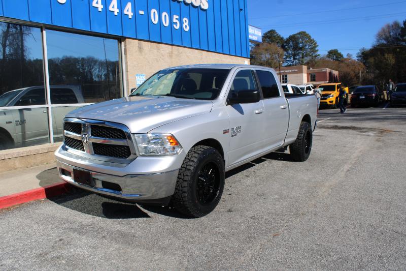 RAM 1500 Classic SLT 4x4 Crew Cab 6'4" Box 2019