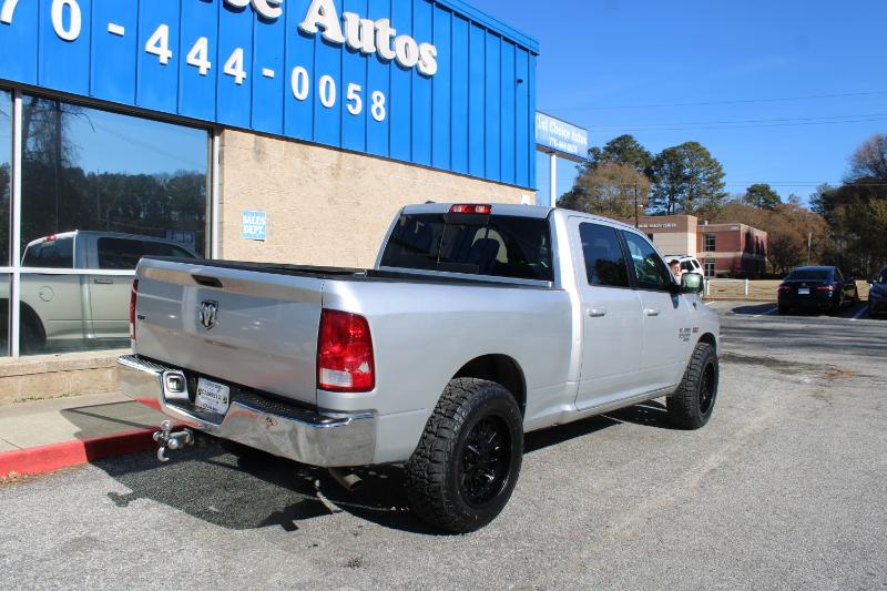 RAM 1500 Classic SLT 4x4 Crew Cab 6'4" Box 2019
