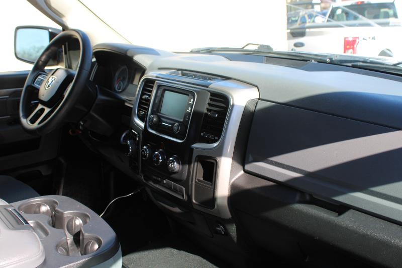 RAM 1500 Classic SLT 4x4 Crew Cab 6'4" Box 2019