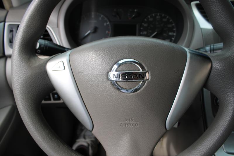 Nissan Sentra 4dr Sdn I4 CVT S 2013