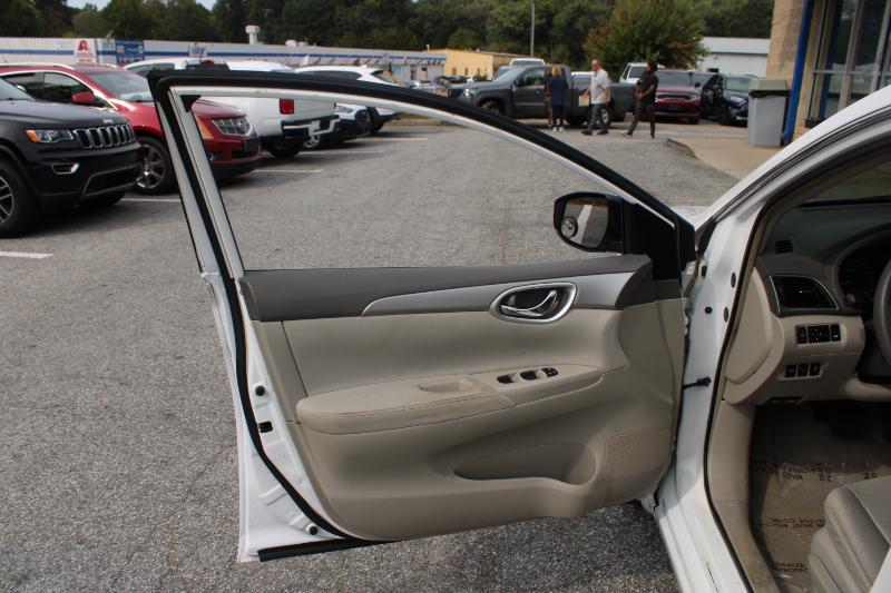 Nissan Sentra 4dr Sdn I4 CVT S 2013