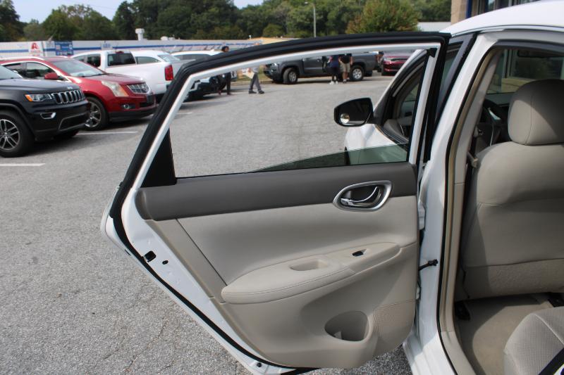 Nissan Sentra 4dr Sdn I4 CVT S 2013