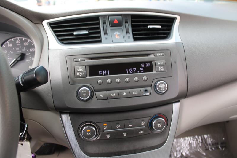 Nissan Sentra 4dr Sdn I4 CVT S 2013