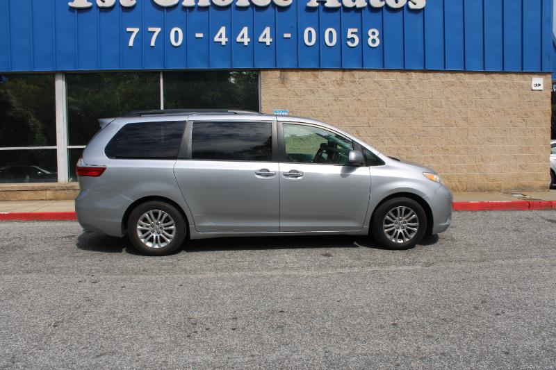 Toyota Sienna 5dr 8-Pass Van XLE Premium FWD (Natl) 2016