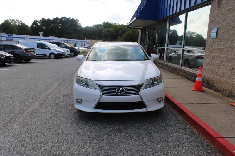 2014 Lexus ES 350 photo 2