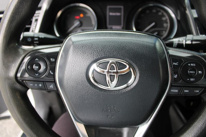 Toyota Camry Hybrid LE CVT (Natl) 2020