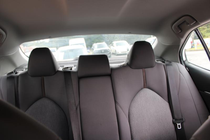Toyota Camry Hybrid LE CVT (Natl) 2020