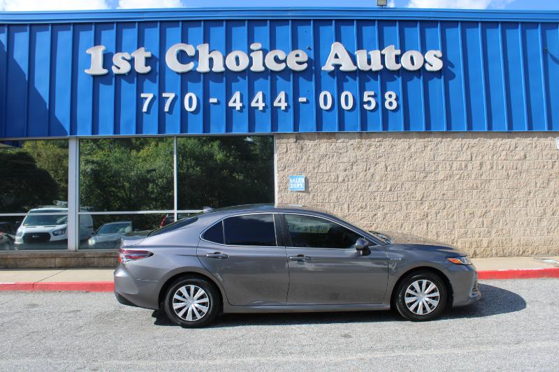 Toyota Camry Hybrid LE CVT (Natl) 2021