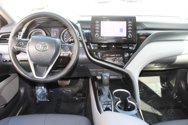 Toyota Camry Hybrid LE CVT (Natl) 2021