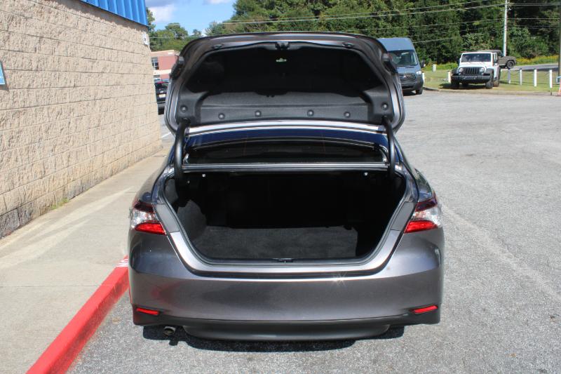 Toyota Camry Hybrid LE CVT (Natl) 2021