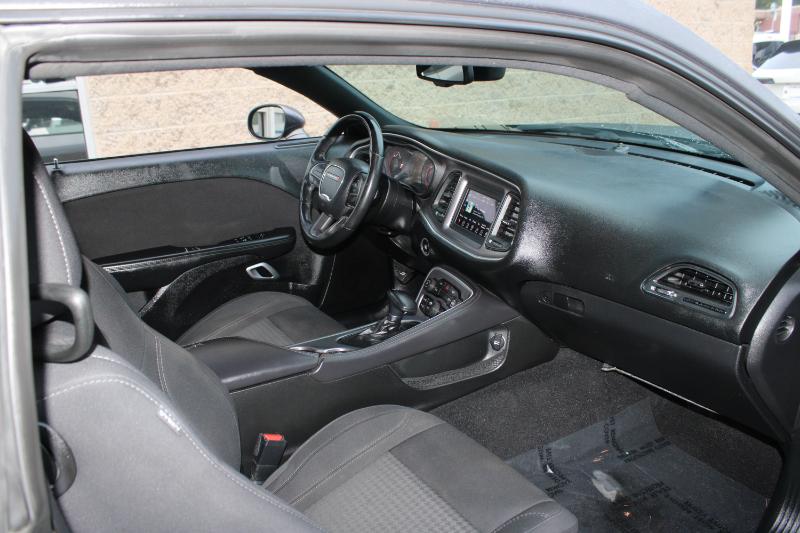 2019 Dodge Challenger SXT photo 14