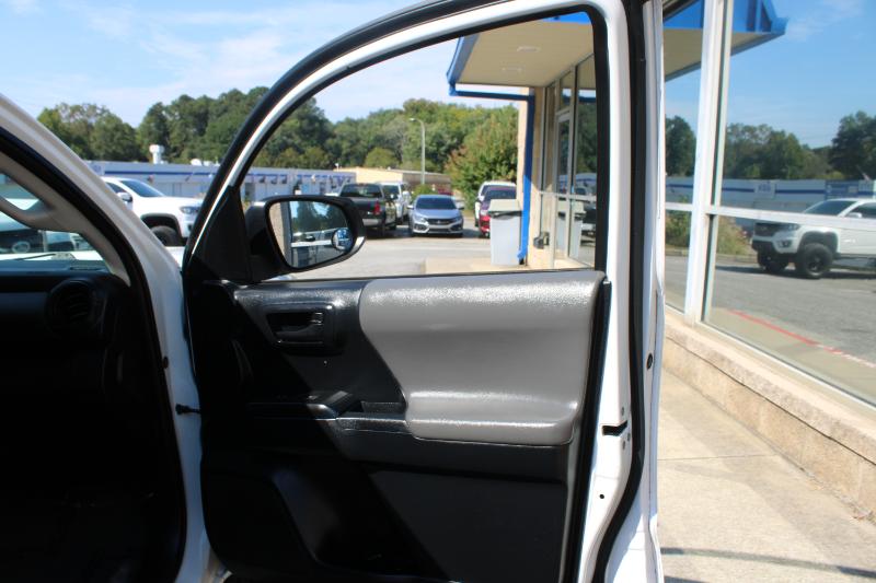 Toyota Tacoma 2WD SR Access Cab 6' Bed I4 AT (Natl) 2019