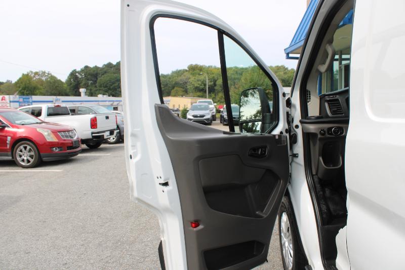 Ford Transit Cargo Van T-150 130" Low Rf 8670 GVWR RWD 2020