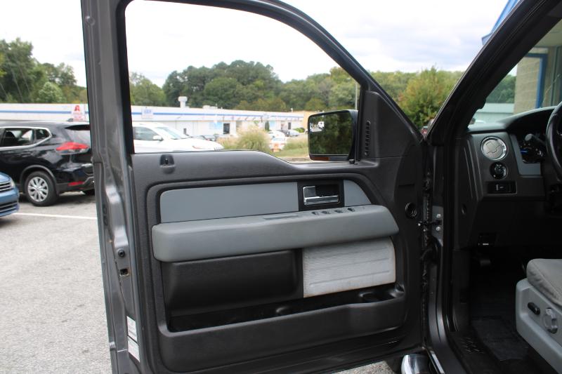 Ford F-150 4WD SuperCrew 145" XLT 2013