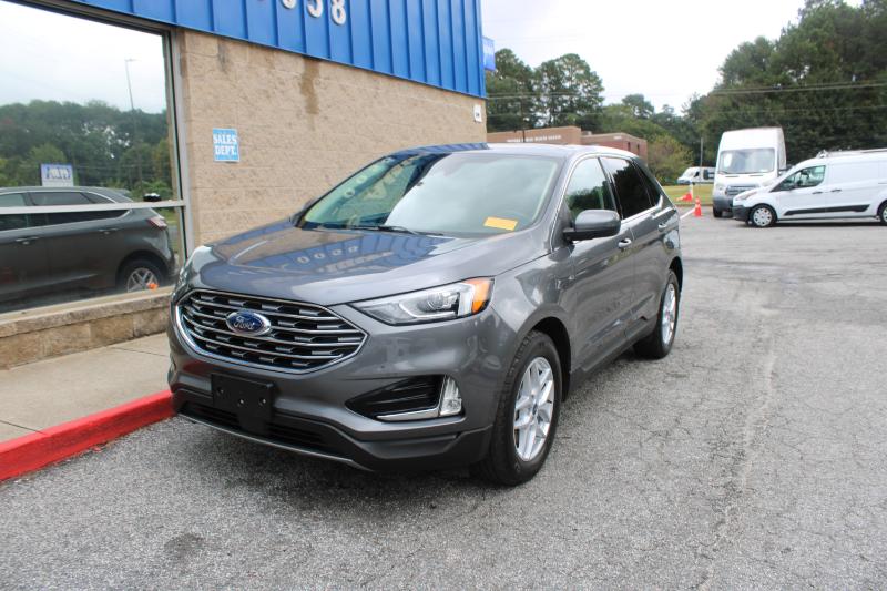 2021 Ford Edge SEL photo 2