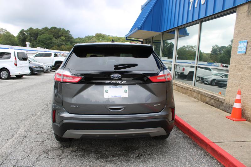 2021 Ford Edge SEL photo 4