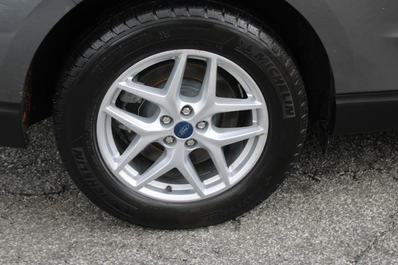 2021 Ford Edge SEL photo 22