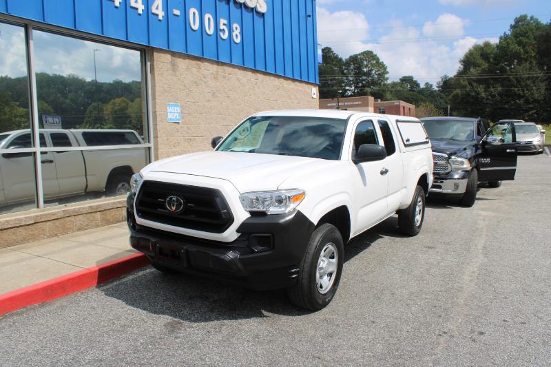 2022 Toyota Tacoma SR5 Access Cab photo 3