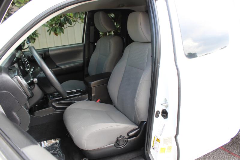 2022 Toyota Tacoma SR5 Access Cab photo 11
