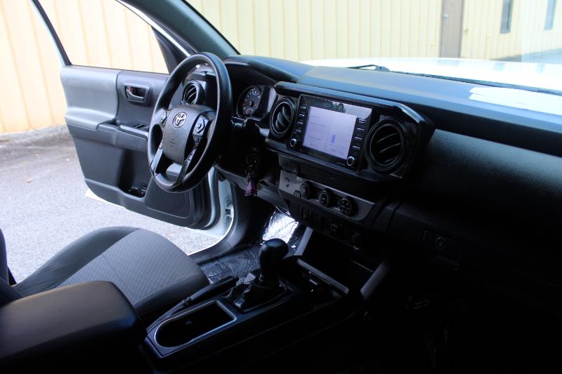 2022 Toyota Tacoma SR5 Access Cab photo 13